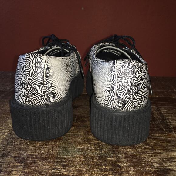 T.U.K. Mondo Creeper Loafer Mens 7 Womens 9 Black White Platform Sneaker Punk - Picture 4 of 11